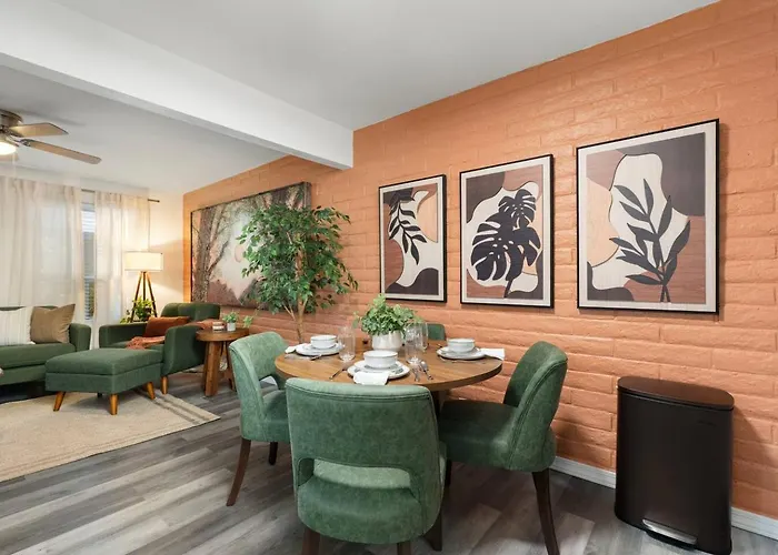 Stylish Swimming Pool, King Bed! - Apartament